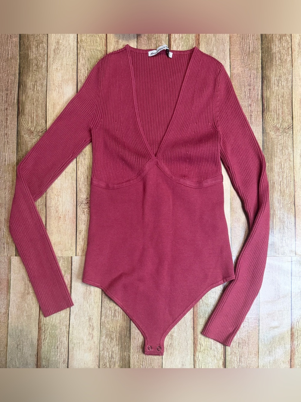 Abercrombie & Fitch Ribbed Deep V Bodysuit - Berry Red